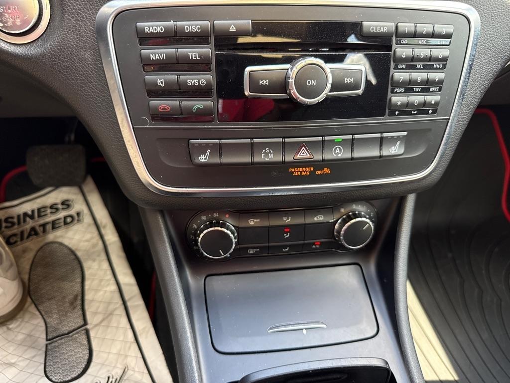 Mercedes-Benz GLA-Class GLA250 2015