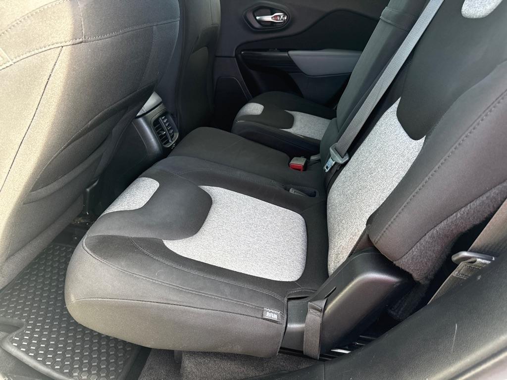 Jeep Cherokee Latitude FWD 2014