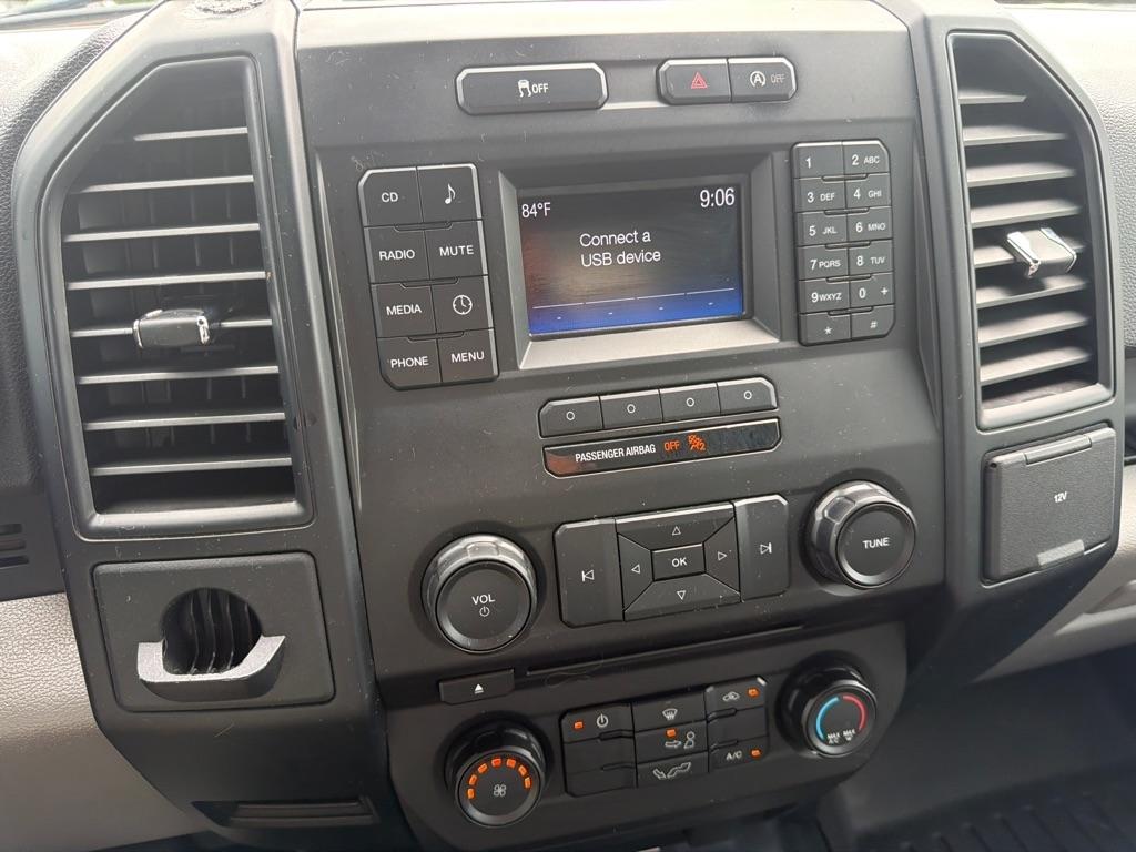 Ford F-150 XL SuperCrew 5.5-ft. Bed 2WD 2016