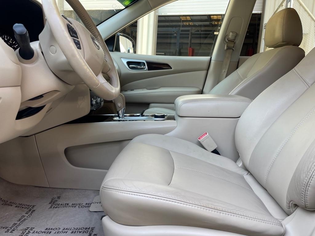 Nissan Pathfinder S 4WD 2014