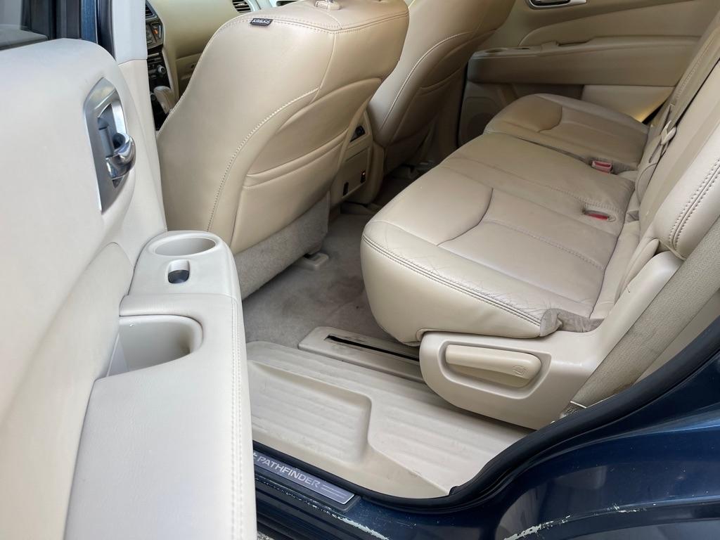 Nissan Pathfinder S 4WD 2014