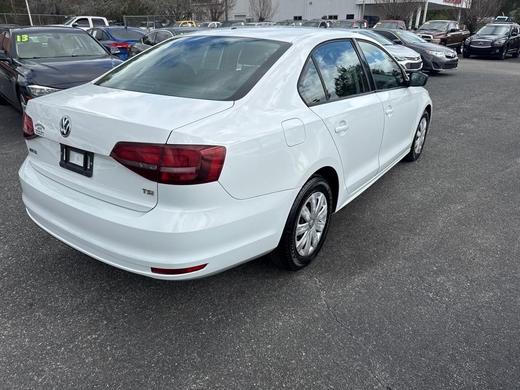 Volkswagen Jetta 1.4T S 6A 2016
