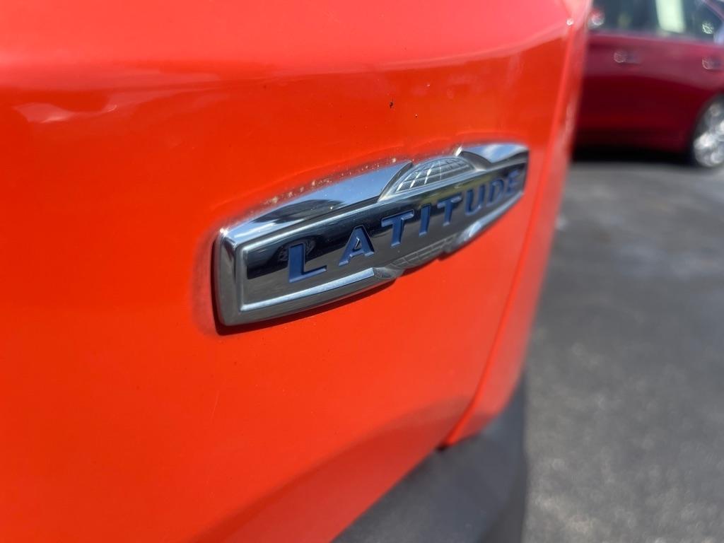 Jeep Renegade Latitude FWD 2015