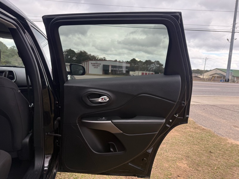 Jeep Cherokee Latitude FWD 2019