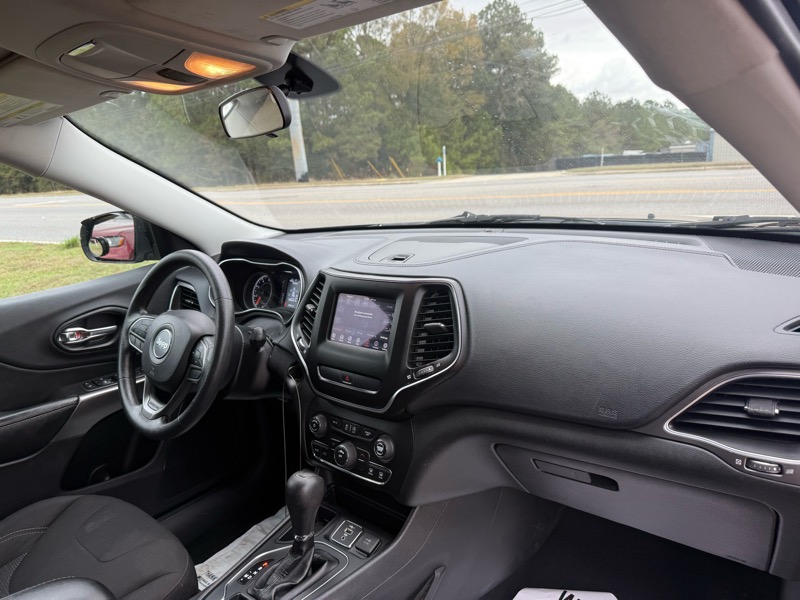 Jeep Cherokee Latitude FWD 2019