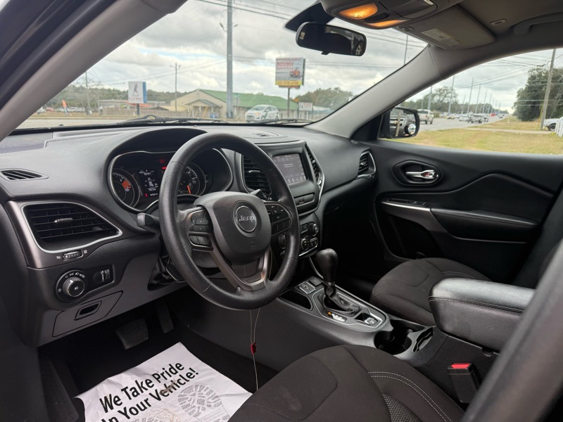 Jeep Cherokee Latitude FWD 2019