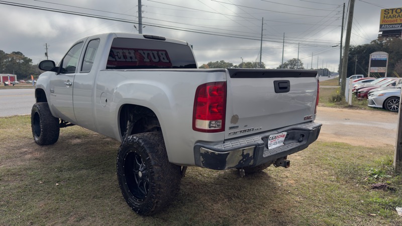 GMC Sierra 1500 SLE Ext. Cab 2WD 2011