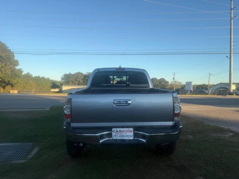 Toyota Tacoma PreRunner Double Cab V6 5AT 2WD 2015
