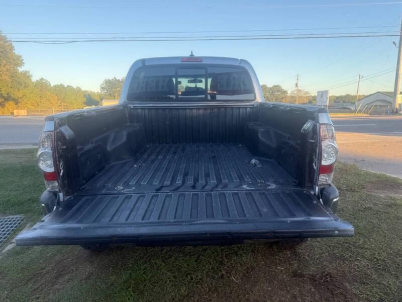 Toyota Tacoma PreRunner Double Cab V6 5AT 2WD 2015