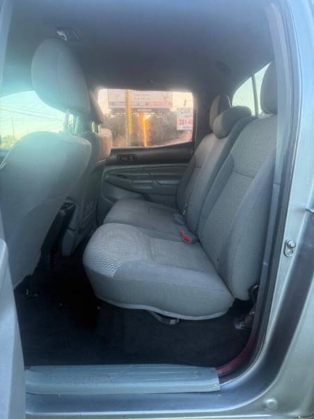 Toyota Tacoma PreRunner Double Cab V6 5AT 2WD 2015