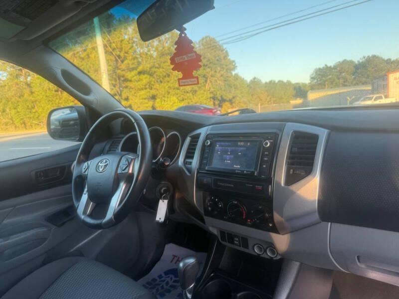 Toyota Tacoma PreRunner Double Cab V6 5AT 2WD 2015
