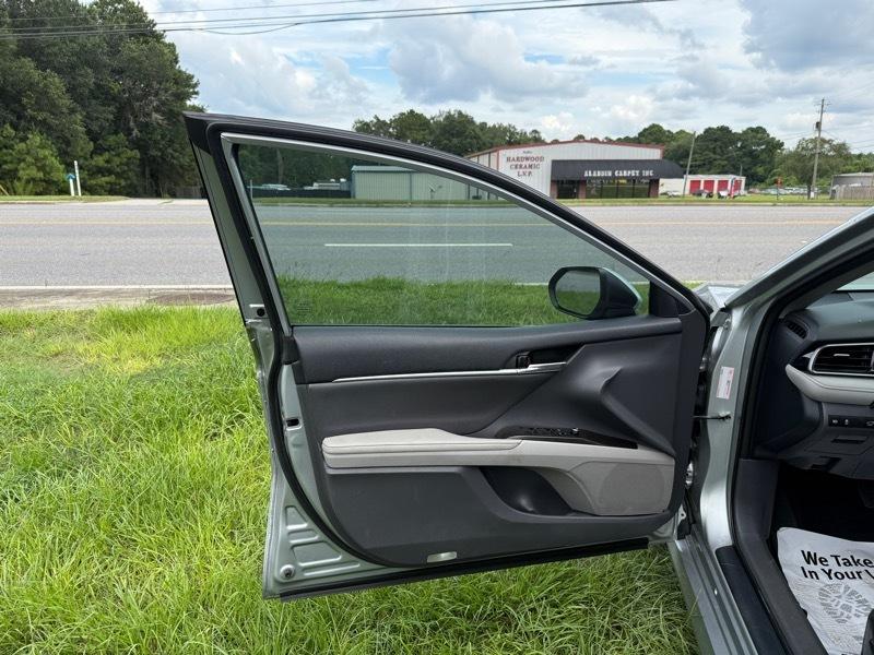 Toyota Camry XLE 2022