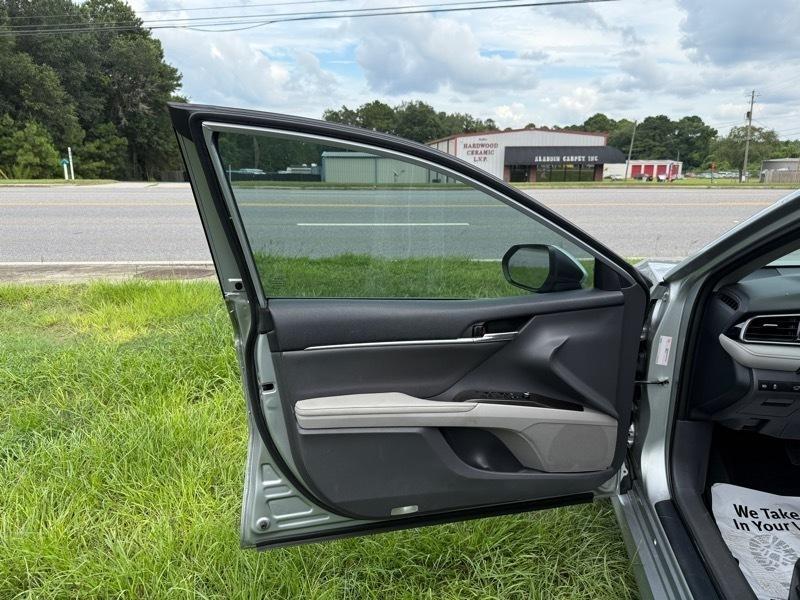 Toyota Camry XLE 2022