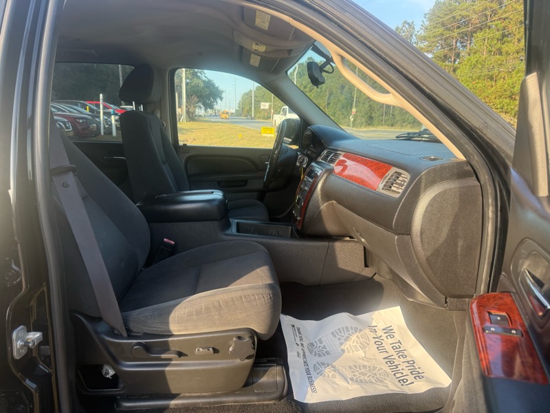 Chevrolet Tahoe LT 4WD 2011