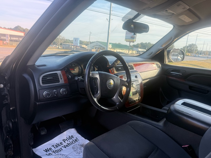 Chevrolet Tahoe LT 4WD 2011