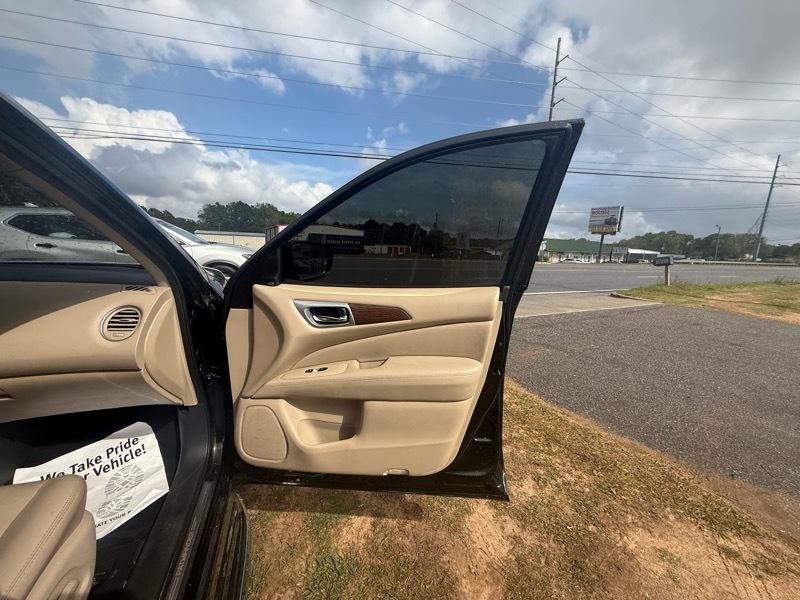 Nissan Pathfinder Platinum 4WD 2018