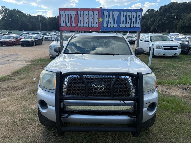 Toyota Tacoma PreRunner Double Cab Auto 2WD 2011