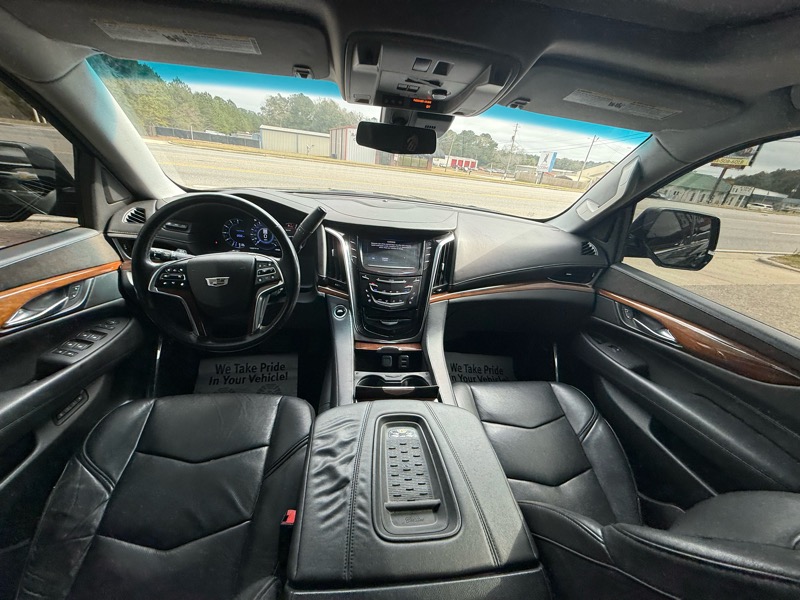 Cadillac Escalade ESV 2WD Luxury 2017