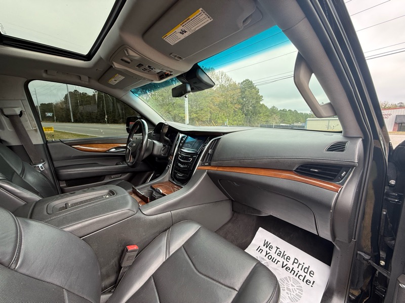 Cadillac Escalade ESV 2WD Luxury 2017