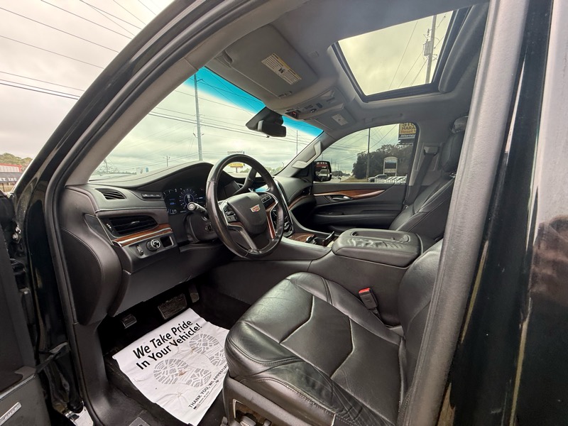 Cadillac Escalade ESV 2WD Luxury 2017