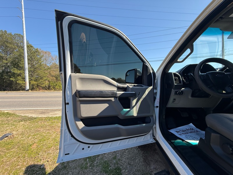 Ford F-150 2WD SuperCrew 139" XL 2018