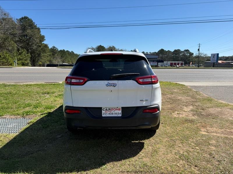 Jeep Cherokee Latitude FWD 2016