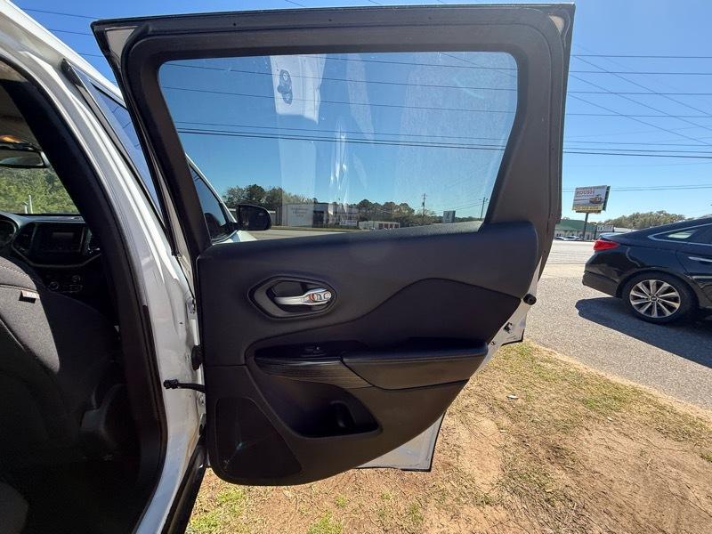 Jeep Cherokee Latitude FWD 2016