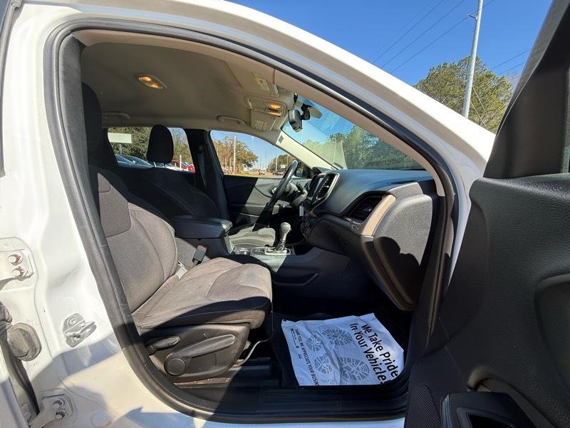 Jeep Cherokee Latitude FWD 2016