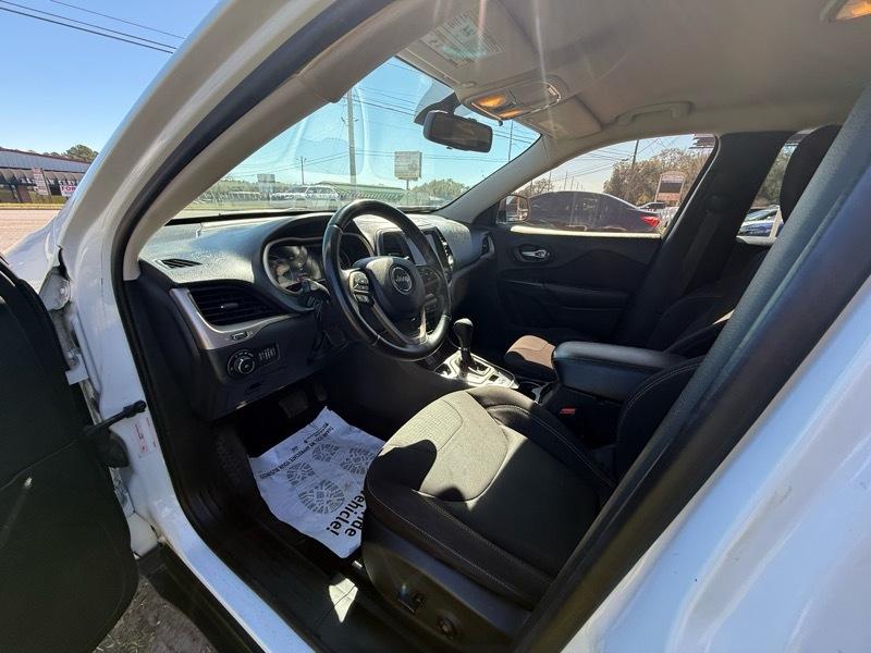 Jeep Cherokee Latitude FWD 2016