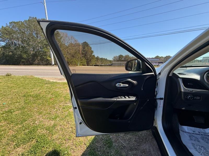 Jeep Cherokee Latitude FWD 2016