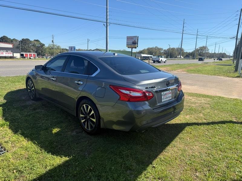 Nissan Altima 2.5 SR 2016