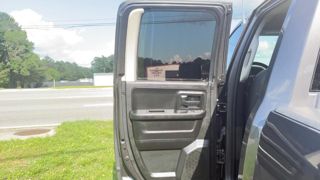 RAM 1500 Classic Tradesman Quad Cab 2WD 2019