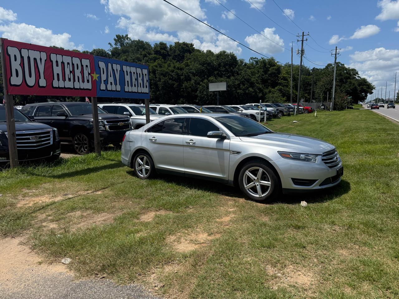 Ford Taurus Limited FWD 2019