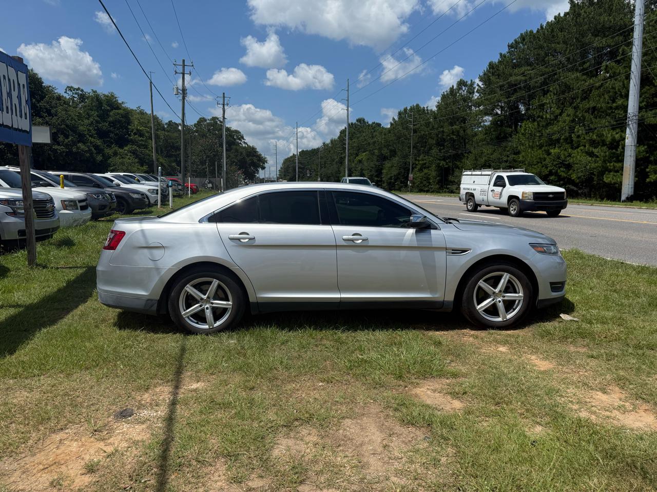 Ford Taurus Limited FWD 2019