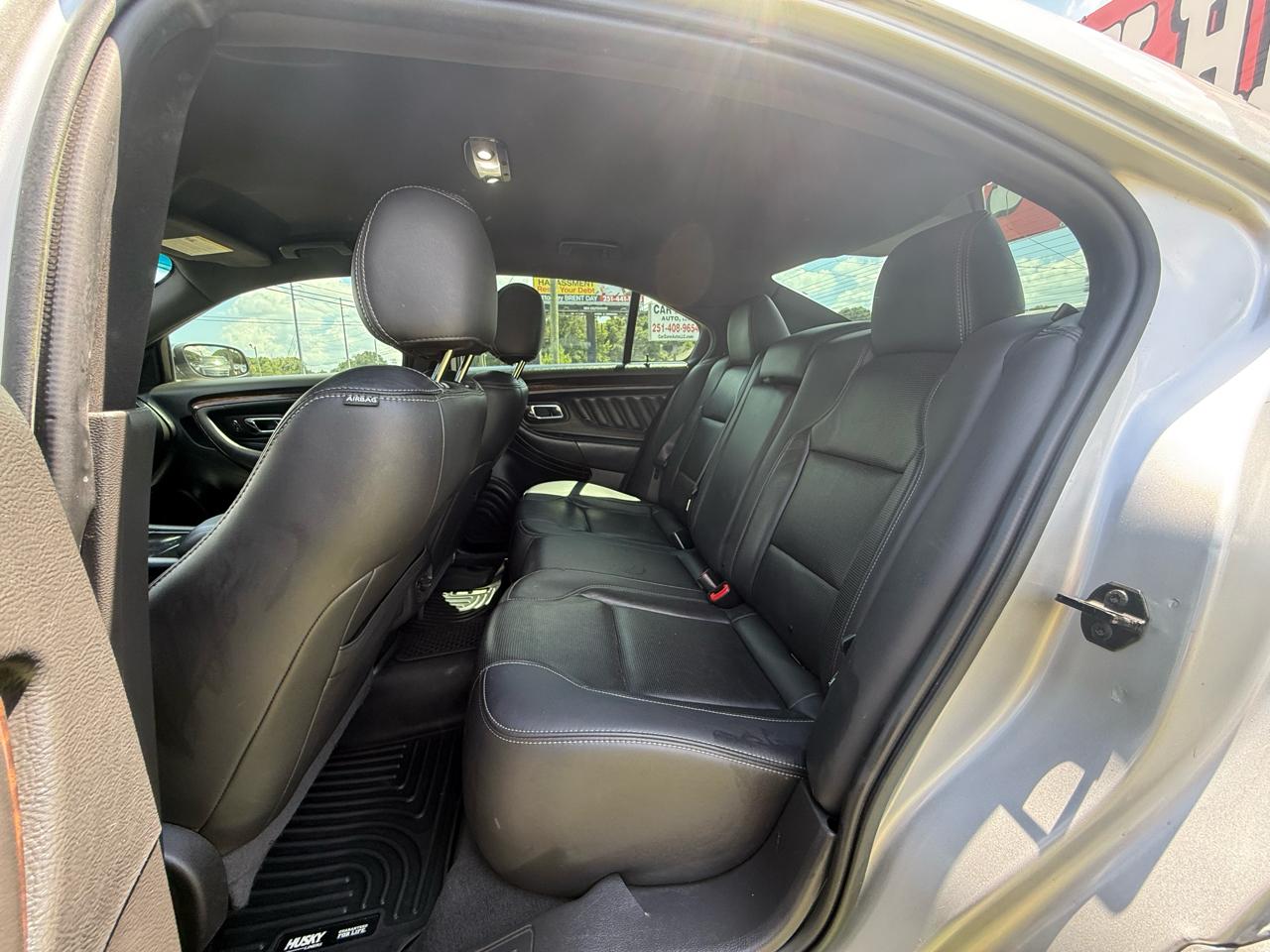 Ford Taurus Limited FWD 2019