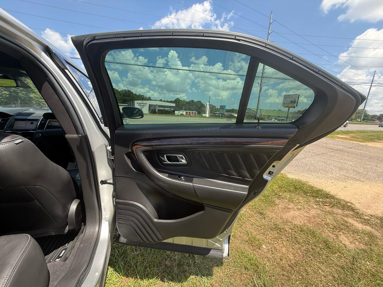 Ford Taurus Limited FWD 2019