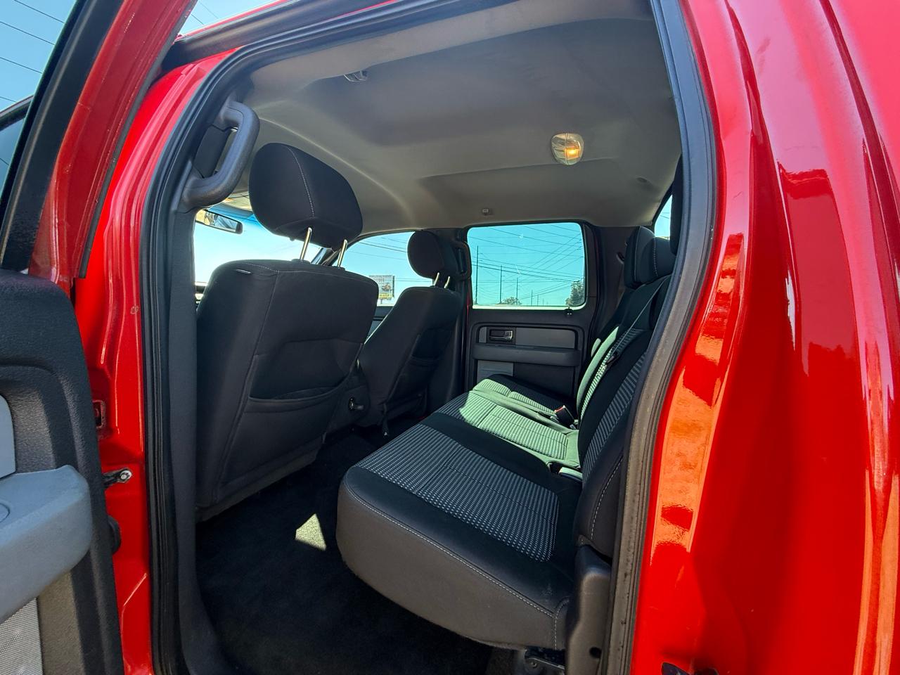 Ford F-150 XL SuperCrew 5.5-ft. Bed 2WD 2014