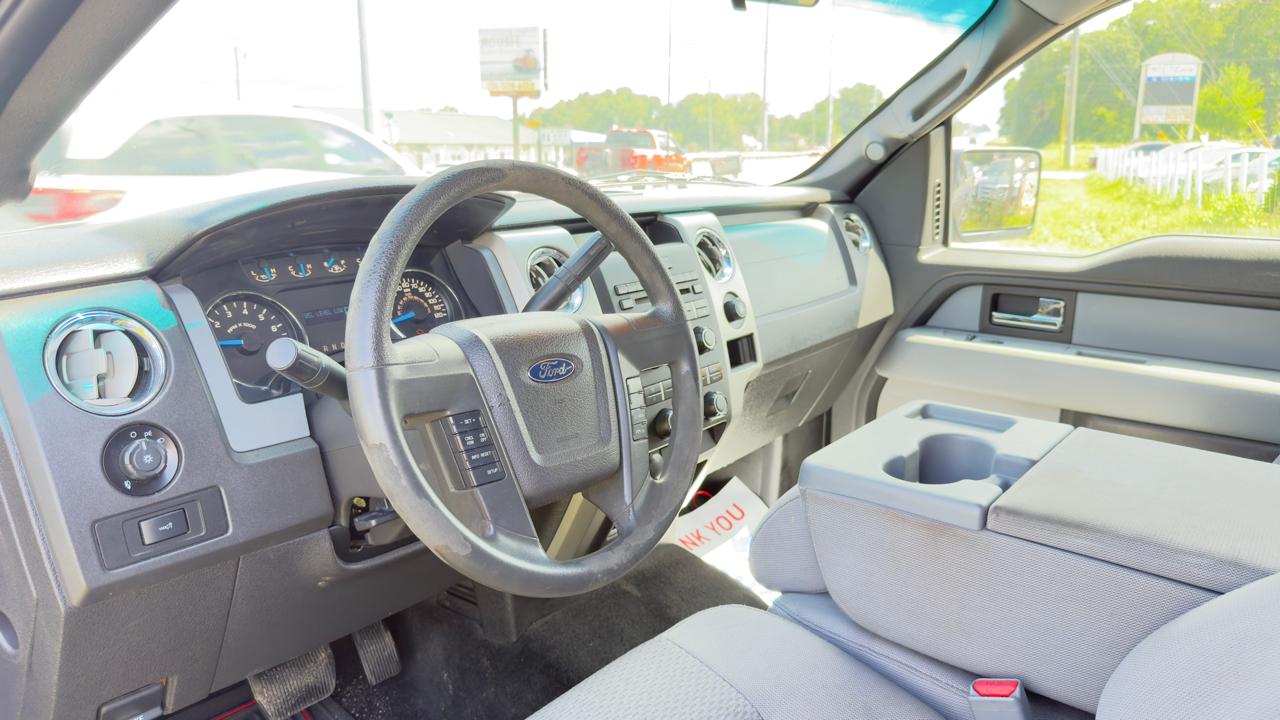 Ford F-150 XL SuperCrew 5.5-ft. Bed 2WD 2014