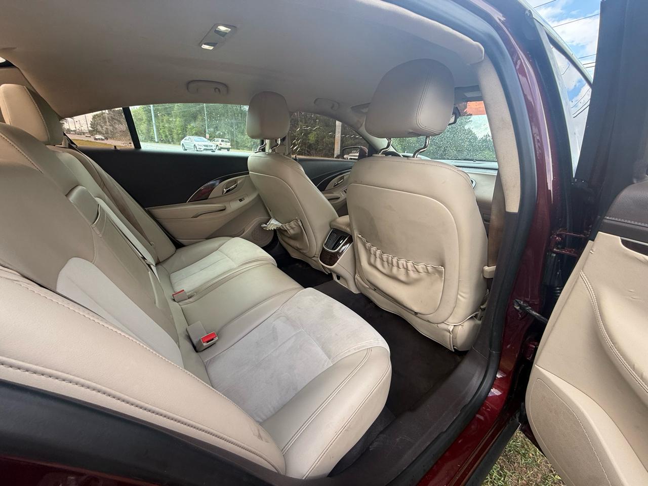 Buick LaCrosse Base FWD 2015