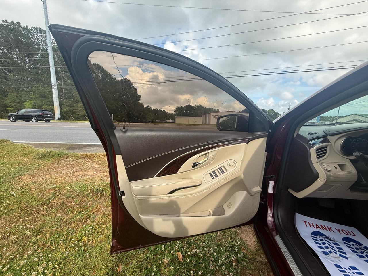 Buick LaCrosse Base FWD 2015