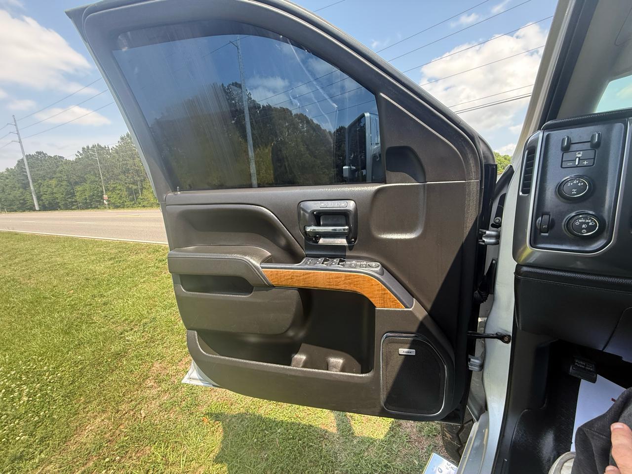 Chevrolet Silverado 3500HD LTZ Crew Cab 4WD 2015