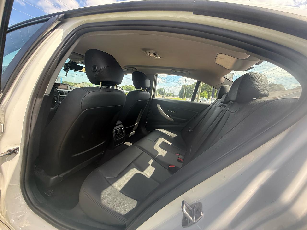 BMW 3-Series 320i Sedan 2018