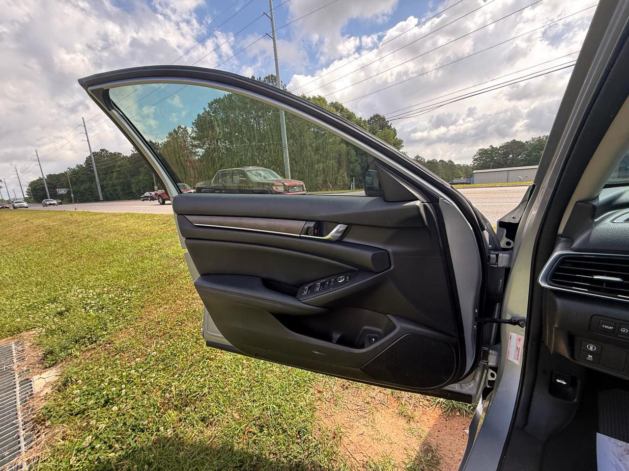 Honda Accord LX CVT 2021