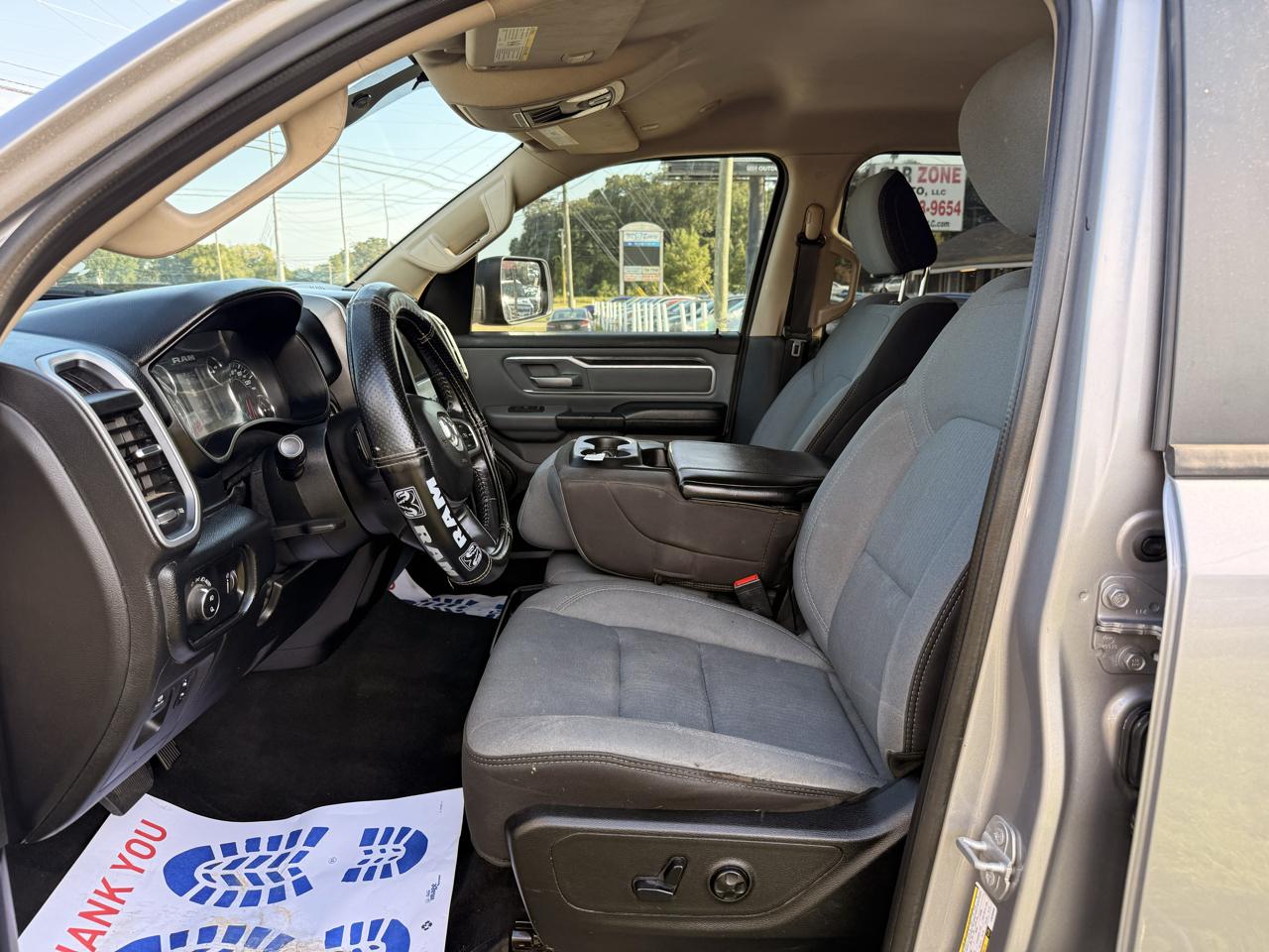 RAM 1500 Big Horn Crew Cab SWB 4WD 2020