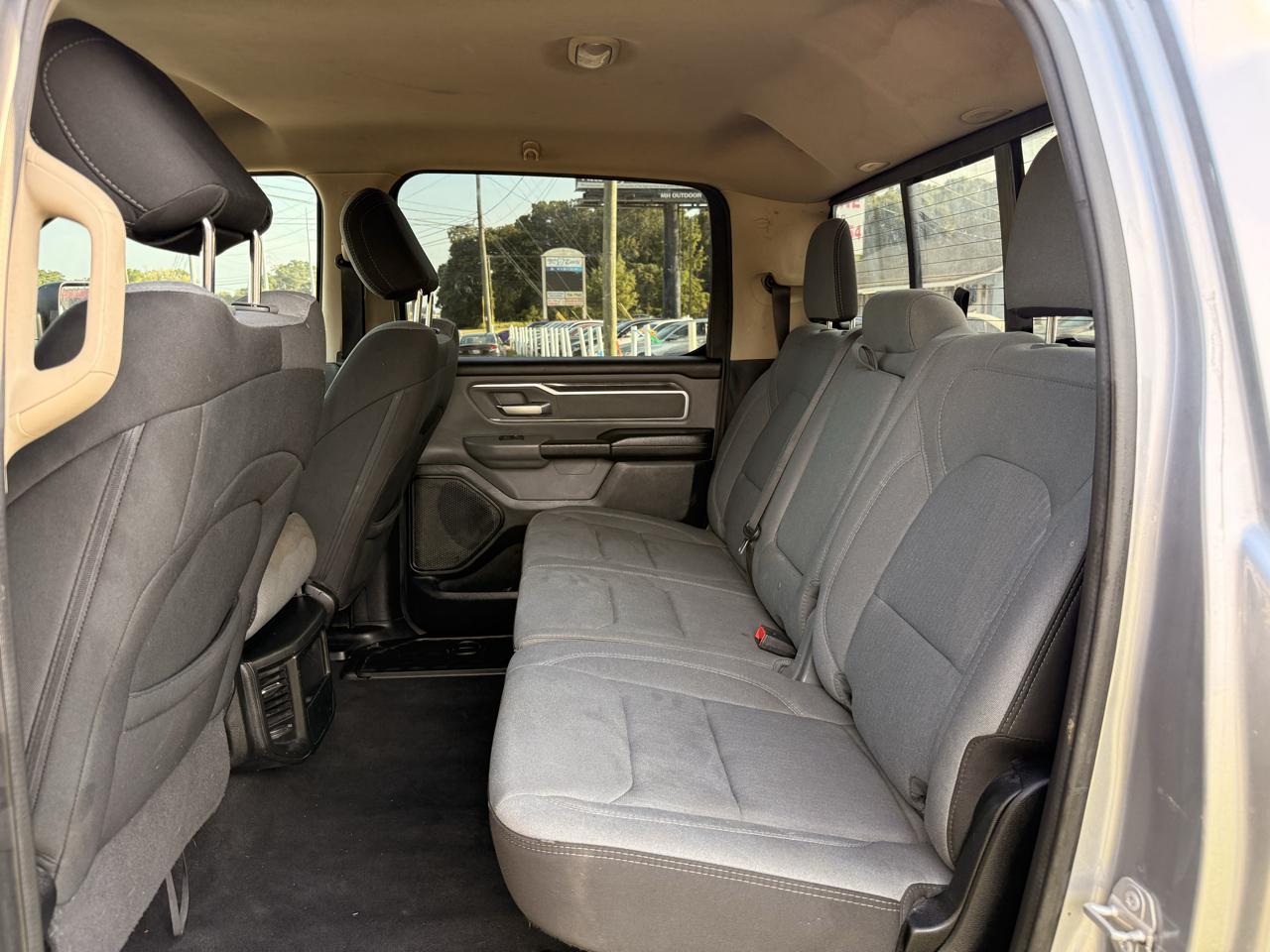 RAM 1500 Big Horn Crew Cab SWB 4WD 2020