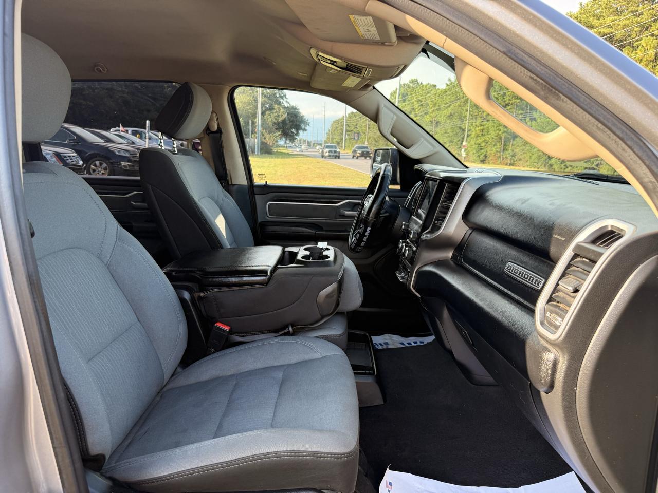RAM 1500 Big Horn Crew Cab SWB 4WD 2020