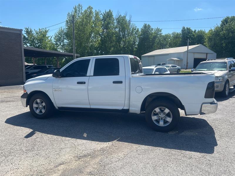 RAM 1500 Tradesman Crew Cab SWB 2WD 2017