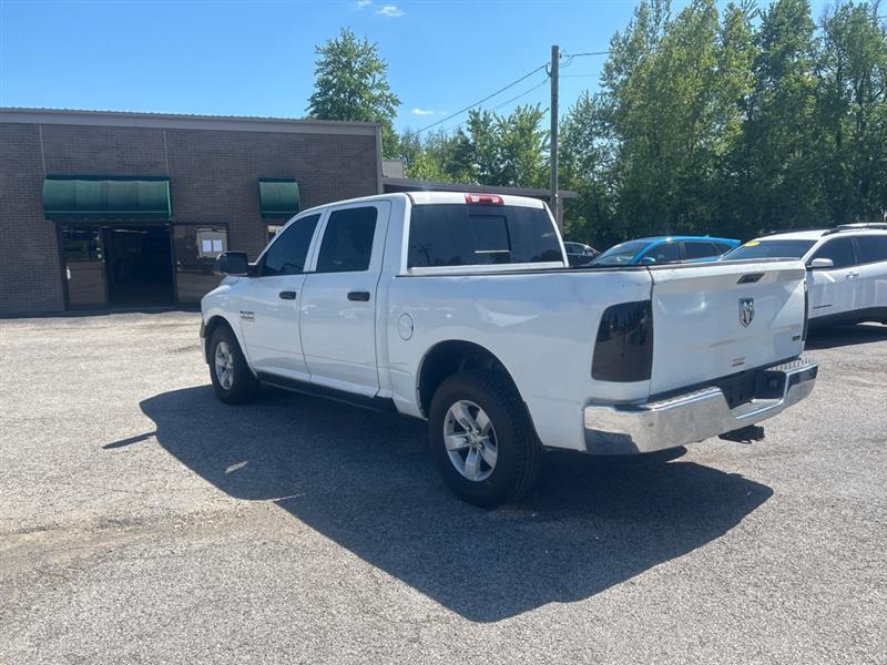 RAM 1500 Tradesman Crew Cab SWB 2WD 2017