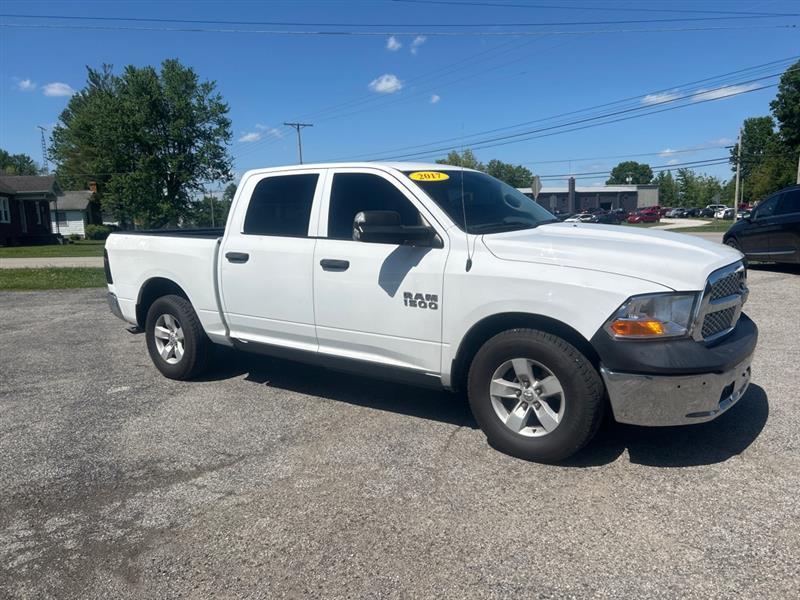 RAM 1500 Tradesman Crew Cab SWB 2WD 2017