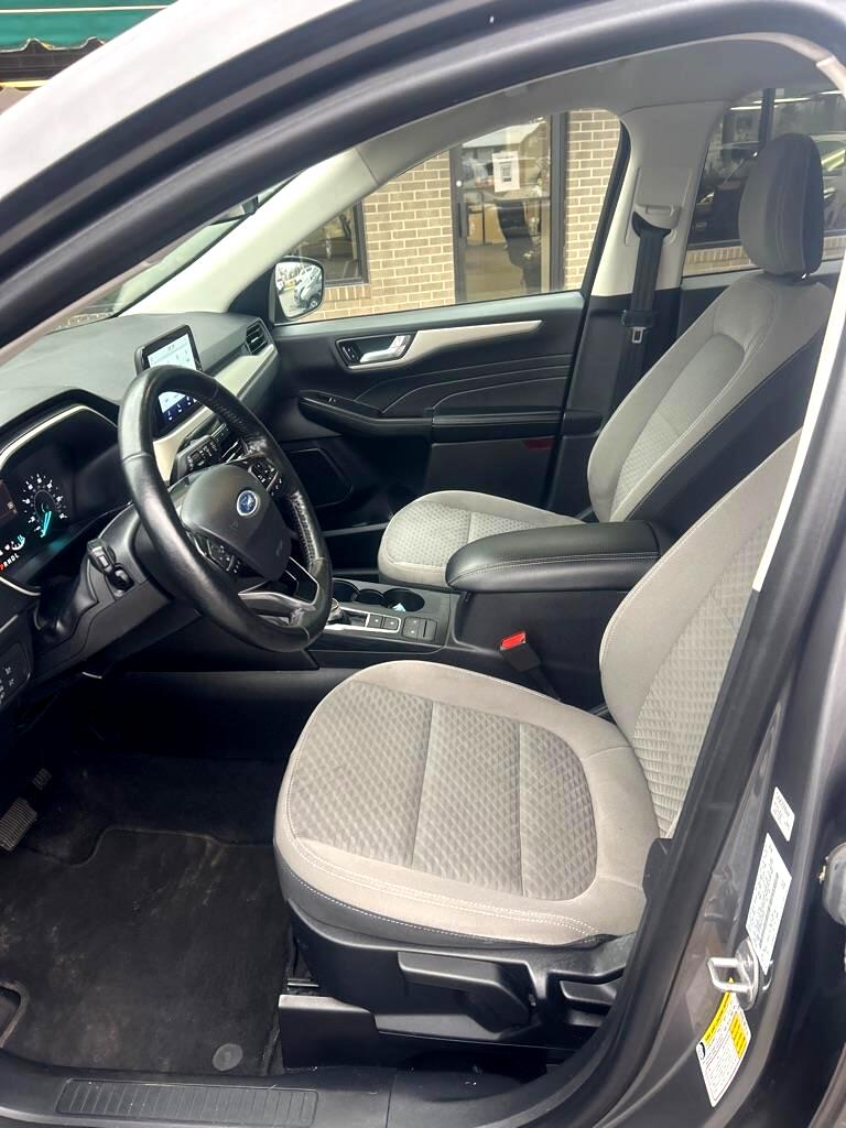 Ford Escape SE AWD 2021